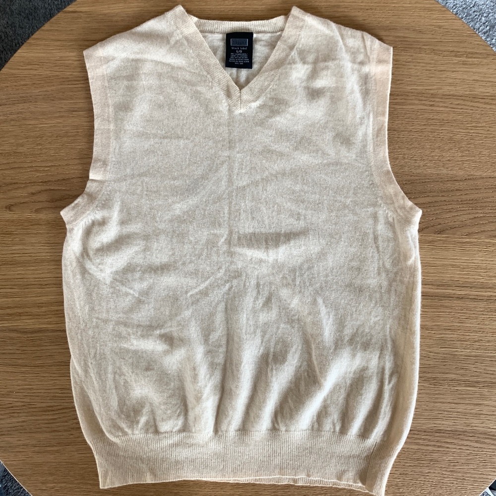 haggar Black Label Lambs Wool Cream Sweater Vest in size Large